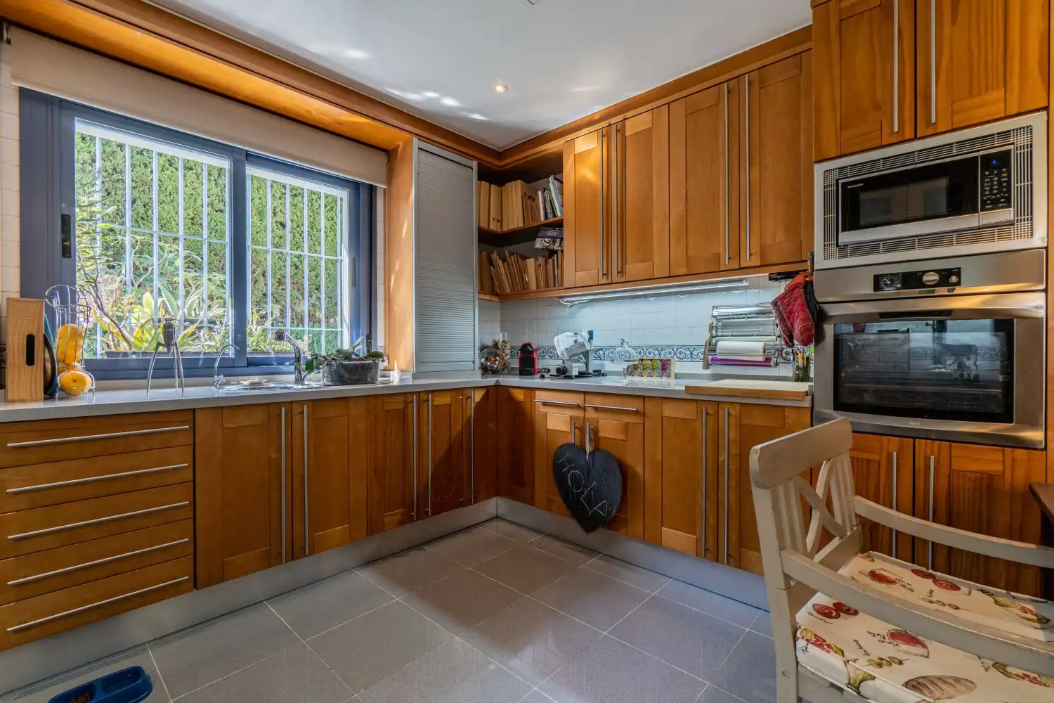 Kitchen of Houses for sale in Sotogrande Costa
