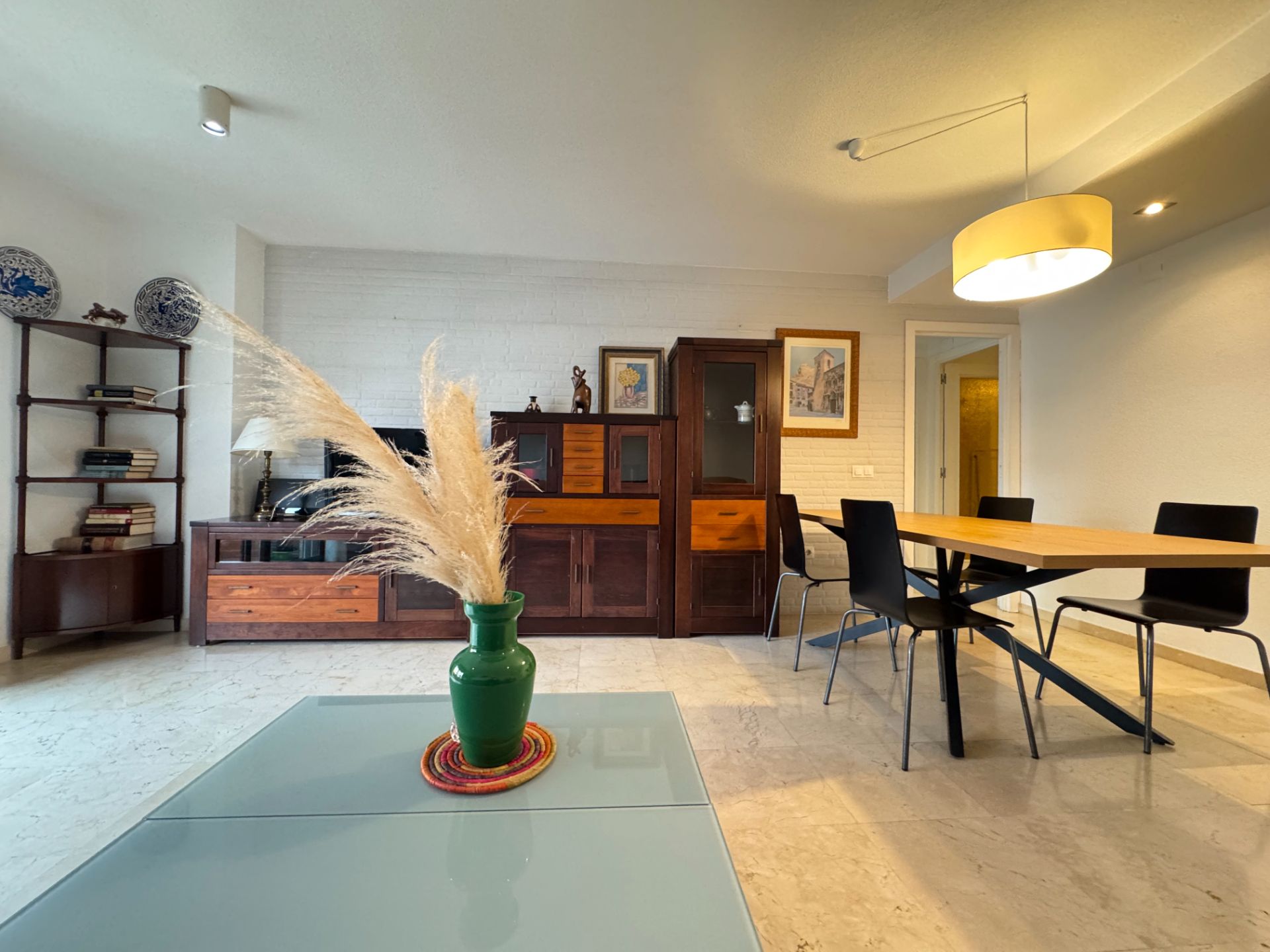 Menjador de Pis en venda en Alicante / Alacant amb Aire condicionat, Terrassa i Balcó