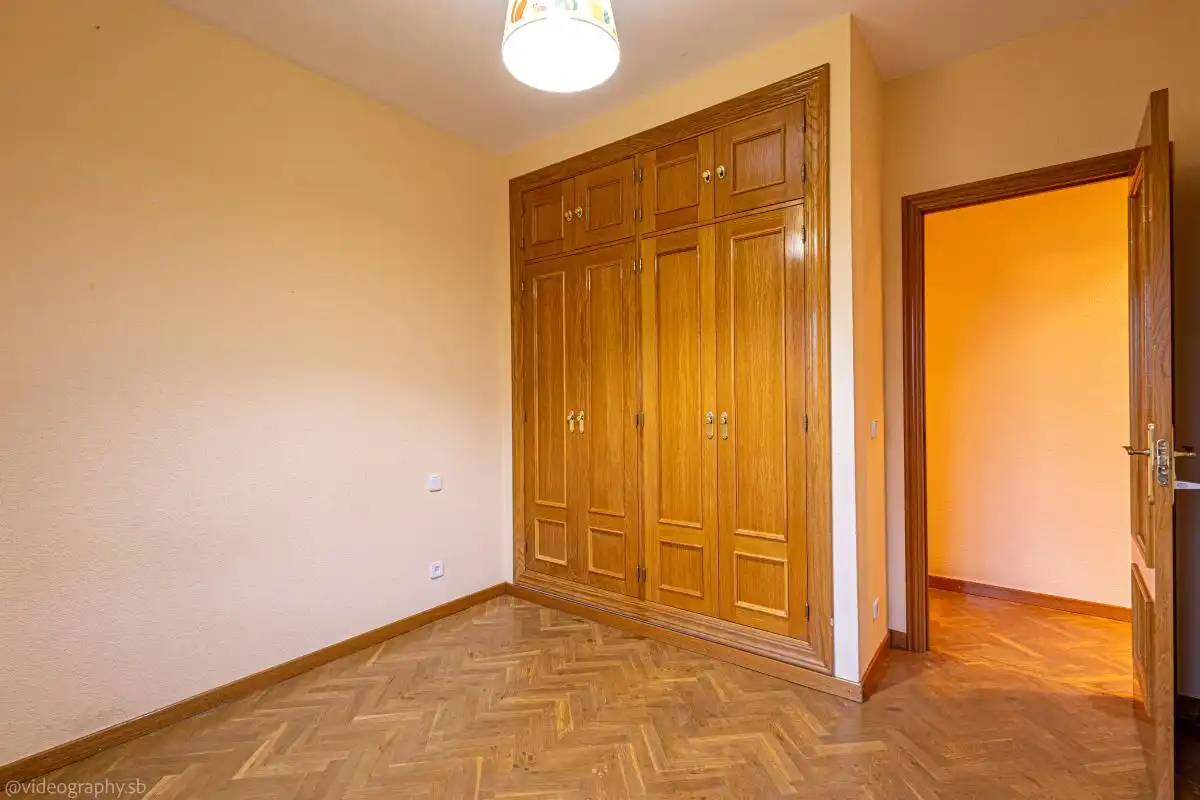 Habitación de Casa o chalet en venta en Morata de Tajuña con Aire acondicionado, Calefacción y Jardín privado
