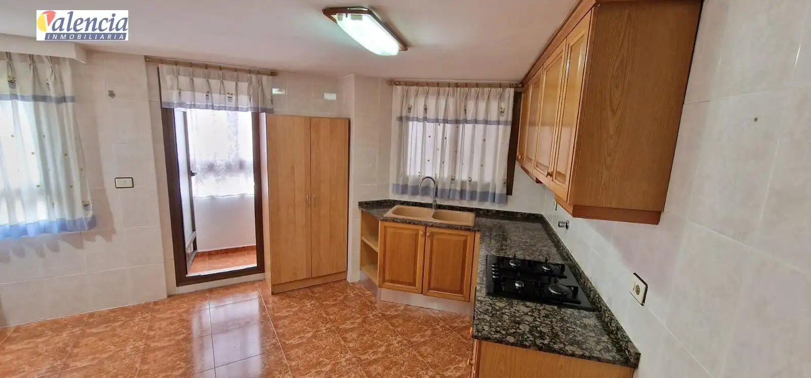 Kitchen of Flat for sale in Valencia  with Balcony