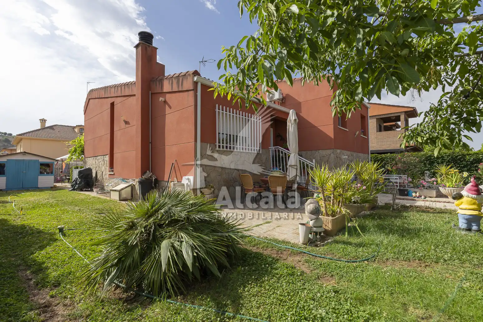 Exterior view of Houses for sale in Camarma de Esteruelas  with Air Conditioner, Heating and Private garden