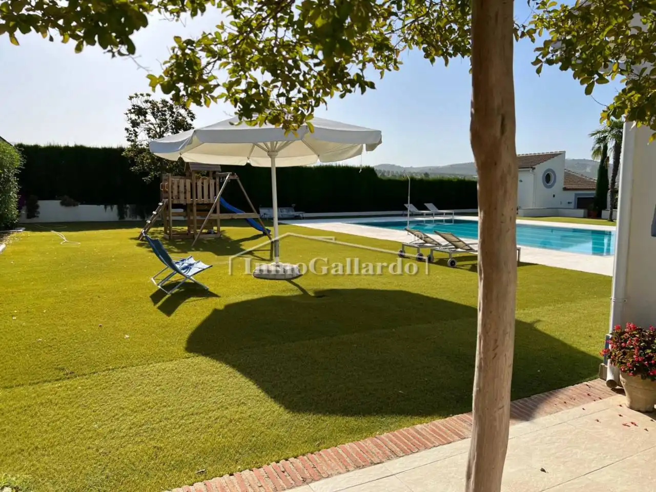 Garden of Buildings for sale in Lucena