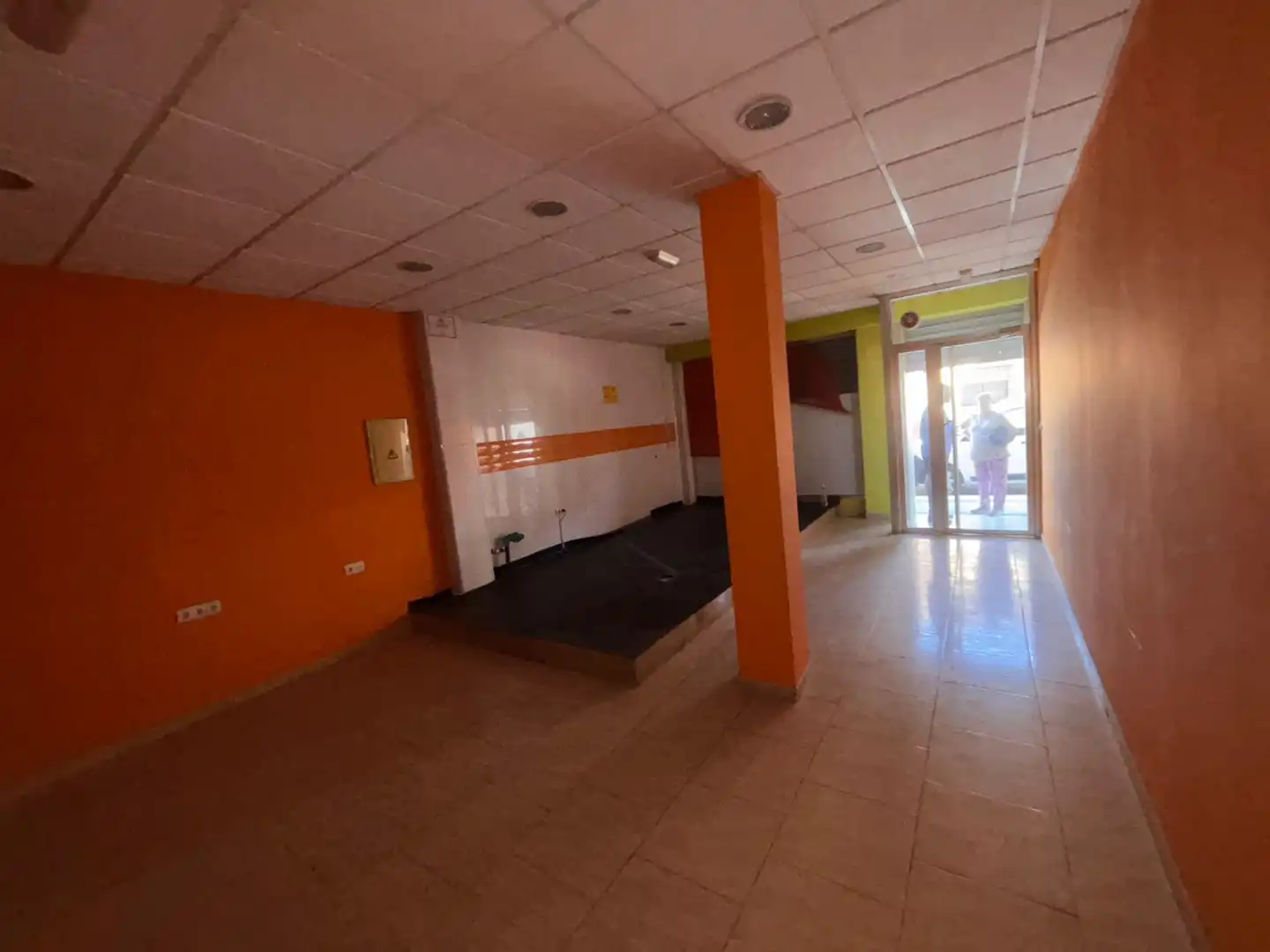 Business premises to rent in Calle Granada, imagen 4