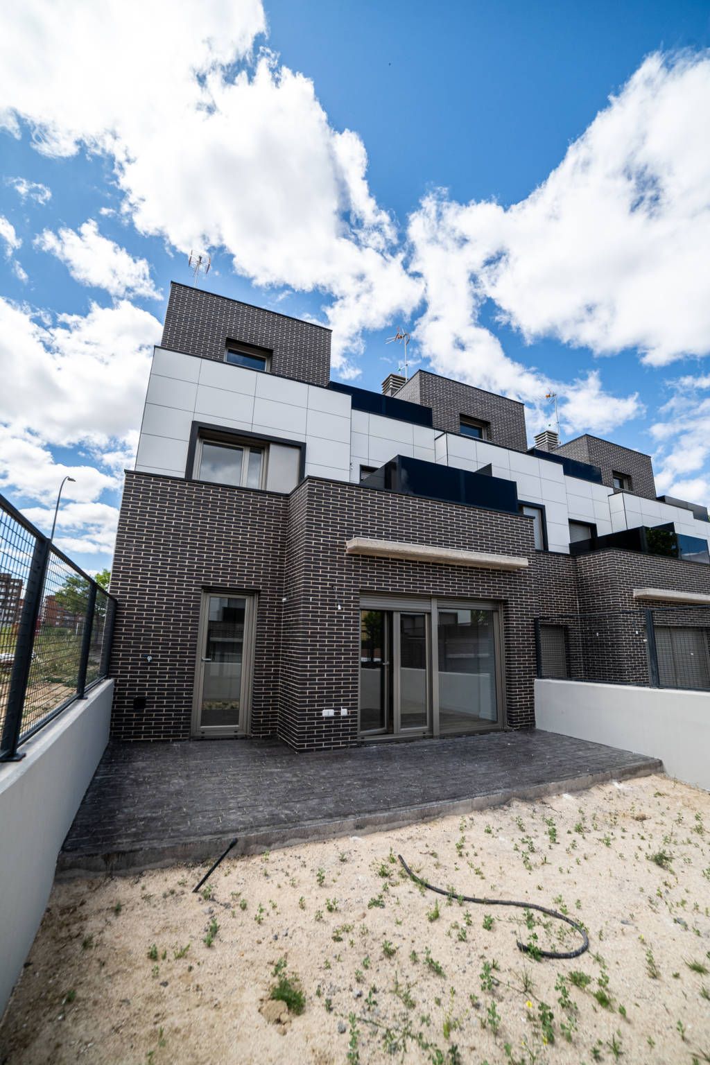 Exterior view of Single-family semi-detached for sale in Móstoles