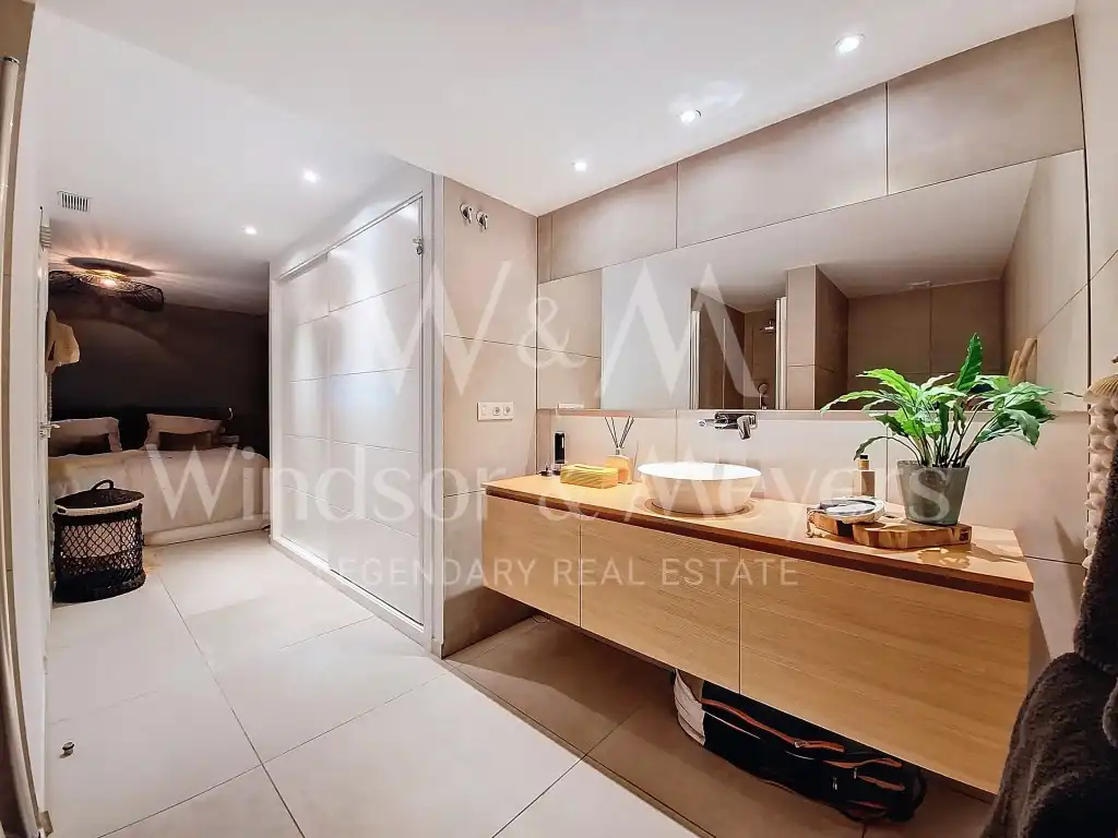 Bathroom of Flat for sale in Sant Josep de sa Talaia  with Air Conditioner, Furnished and Oven
