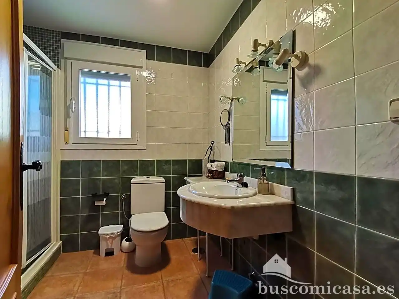 Baño de Casa o chalet en venta en Linares con Aire acondicionado, Calefacción y Jardín privado