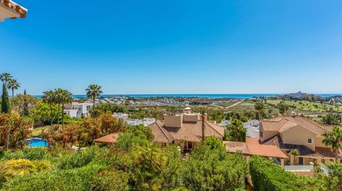 Foto 3 de Dúplex en venda a Avenida de las Golondrinas, 1, Atalaya - Isdabe, Estepona