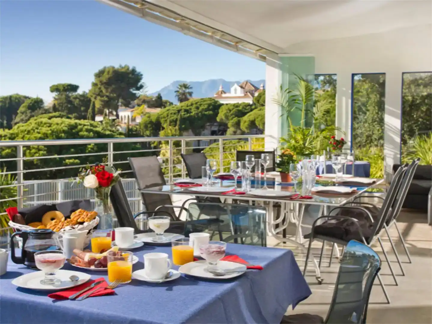Terraza de Casa o chalet en venta en Marbella con Aire acondicionado, Jardín privado y Trastero