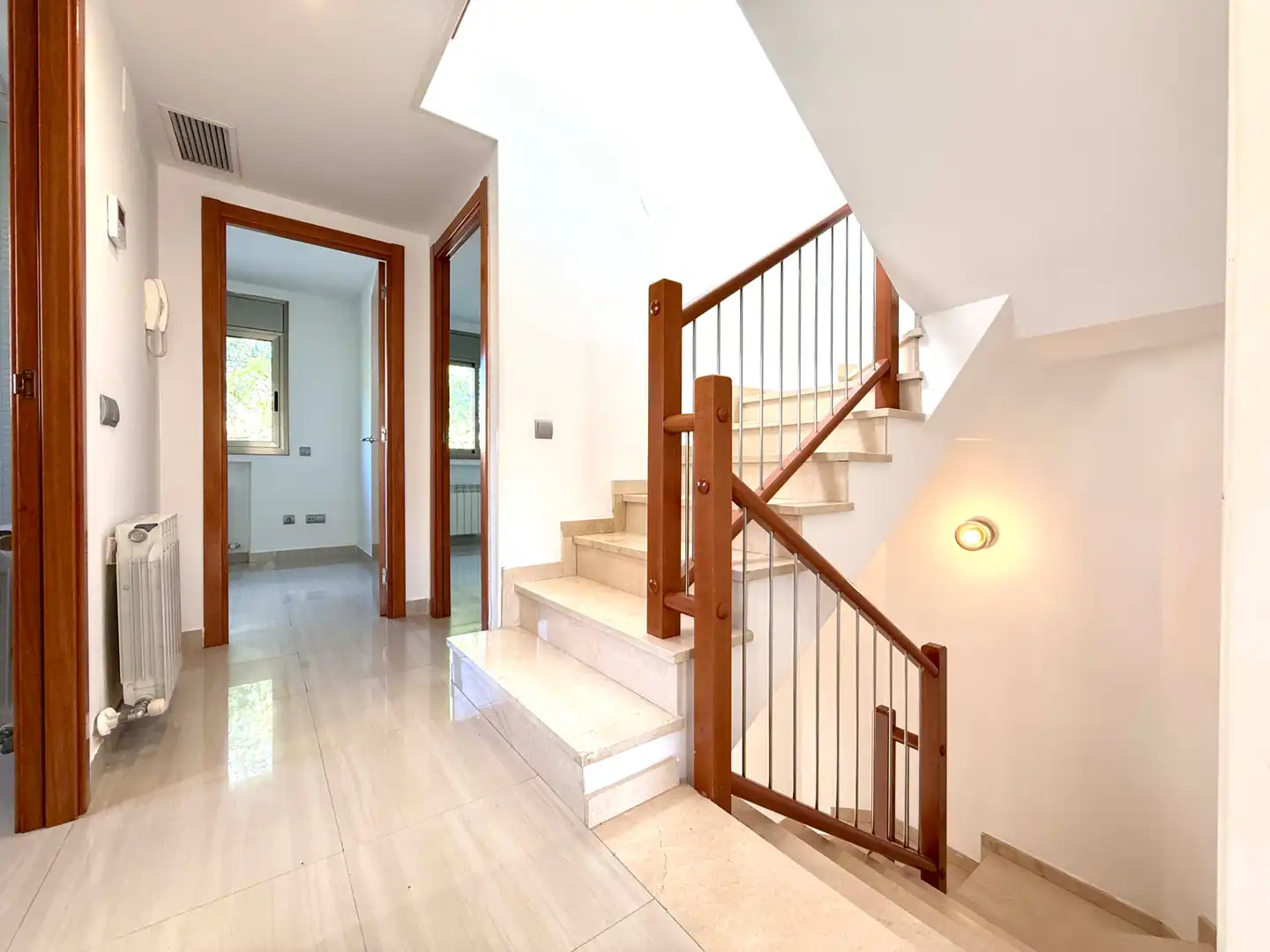 Semi-detached house with pool for sale in Carrer d'Escornalbou, imagen 24