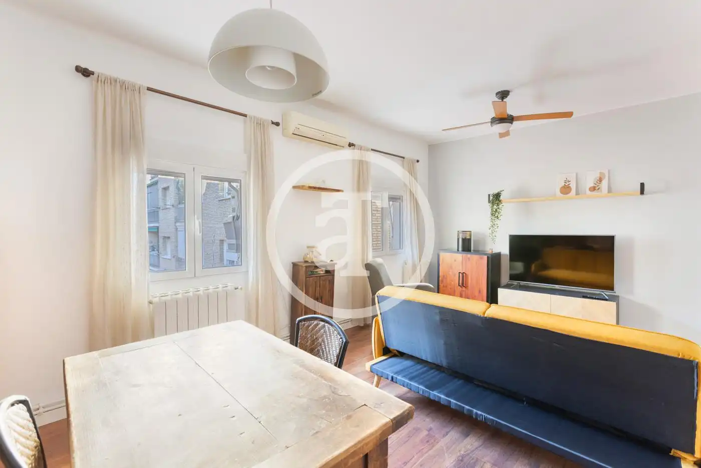 Flat for rent in Calle de la Iglesia, Opañel