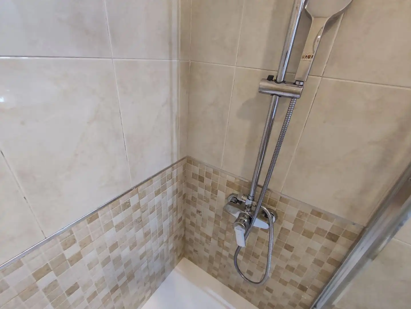 Badezimmer von Wohnungen zur Miete in Salamanca mit Heizung und Möbliert