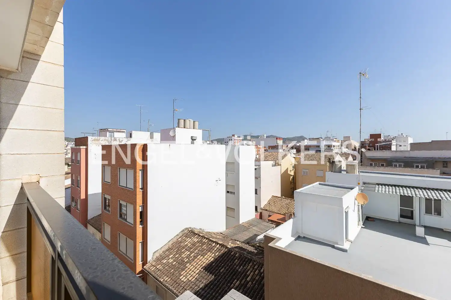 Dúplex de lloguer a Carrer Camí Reial, Antigua Moreria