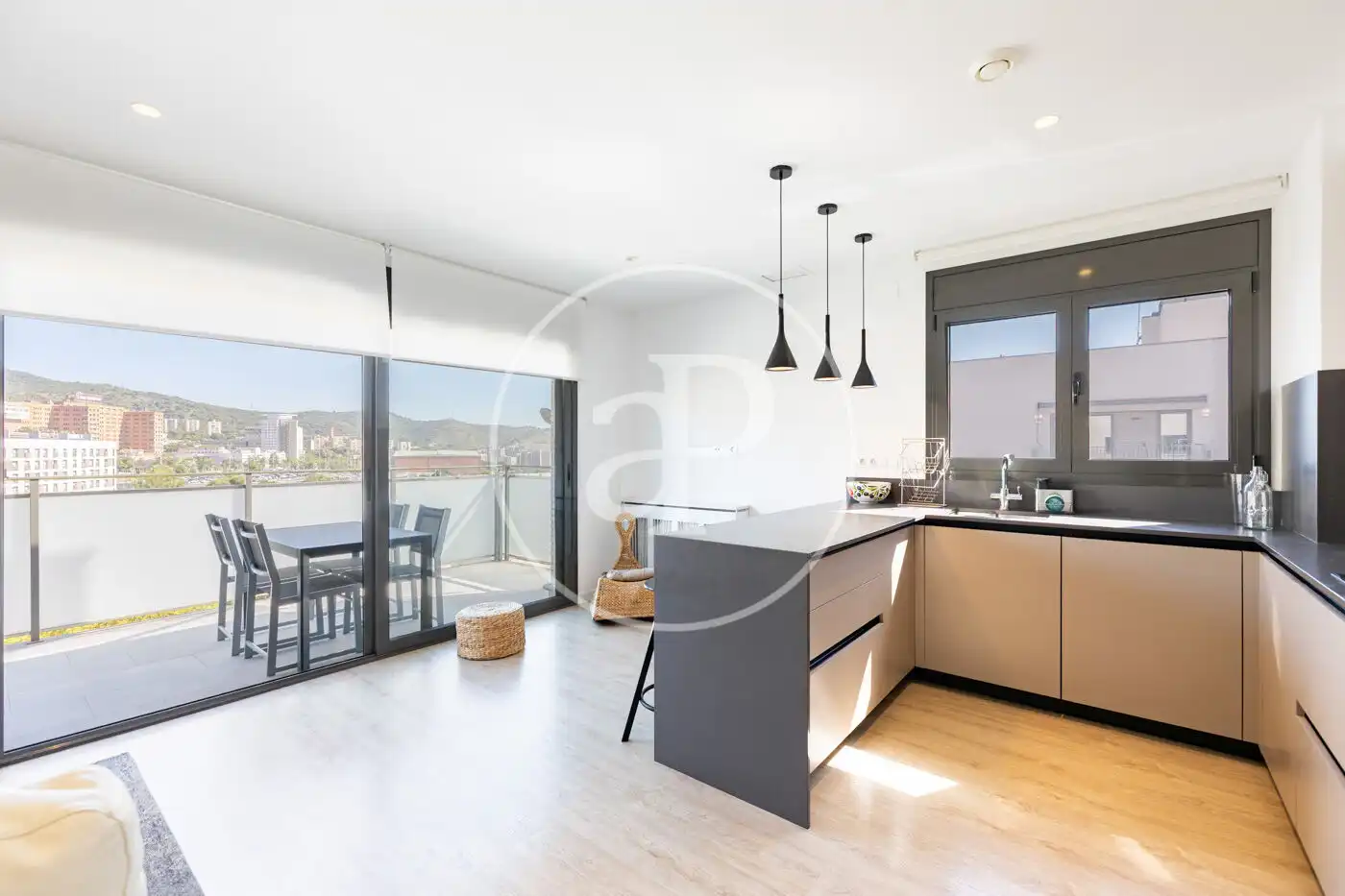 Cocina de Piso en venta en Barcelona con Aire acondicionado, Calefacción y Terraza
