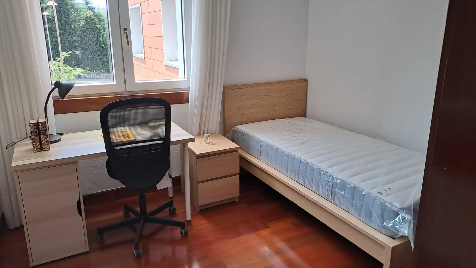 Bedroom of Flat for rent in Bilbao   with Heating, Private garden and Furnished