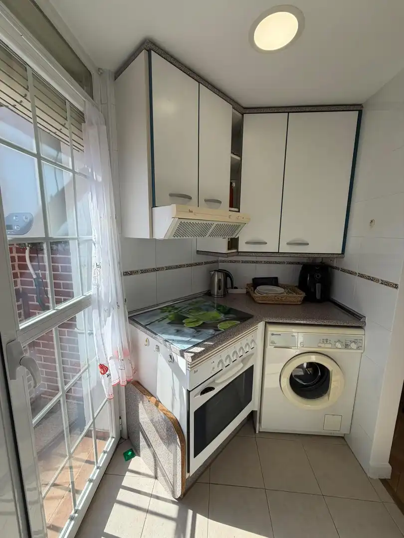 Wohnung zur Miete in Calle MARQUES DE VIANA, Valdeacederas