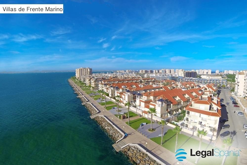 Vista exterior de Dúplex en venda en La Manga del Mar Menor amb Aire condicionat, Calefacció i Terrassa