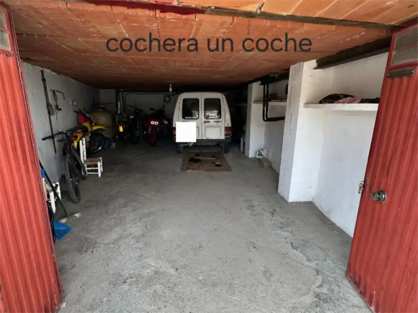 Aparcament de Pis en venda en Cabezarrubias del Puerto amb Balcó