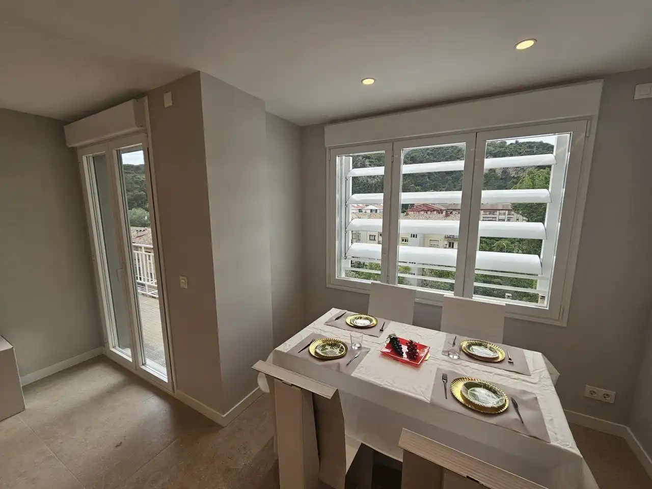 Comedor de Piso en venta en Estella / Lizarra con Calefacción y Terraza