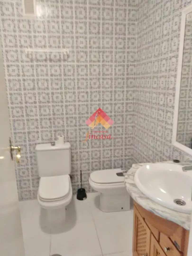 Bathroom of Flat for sale in Ronda