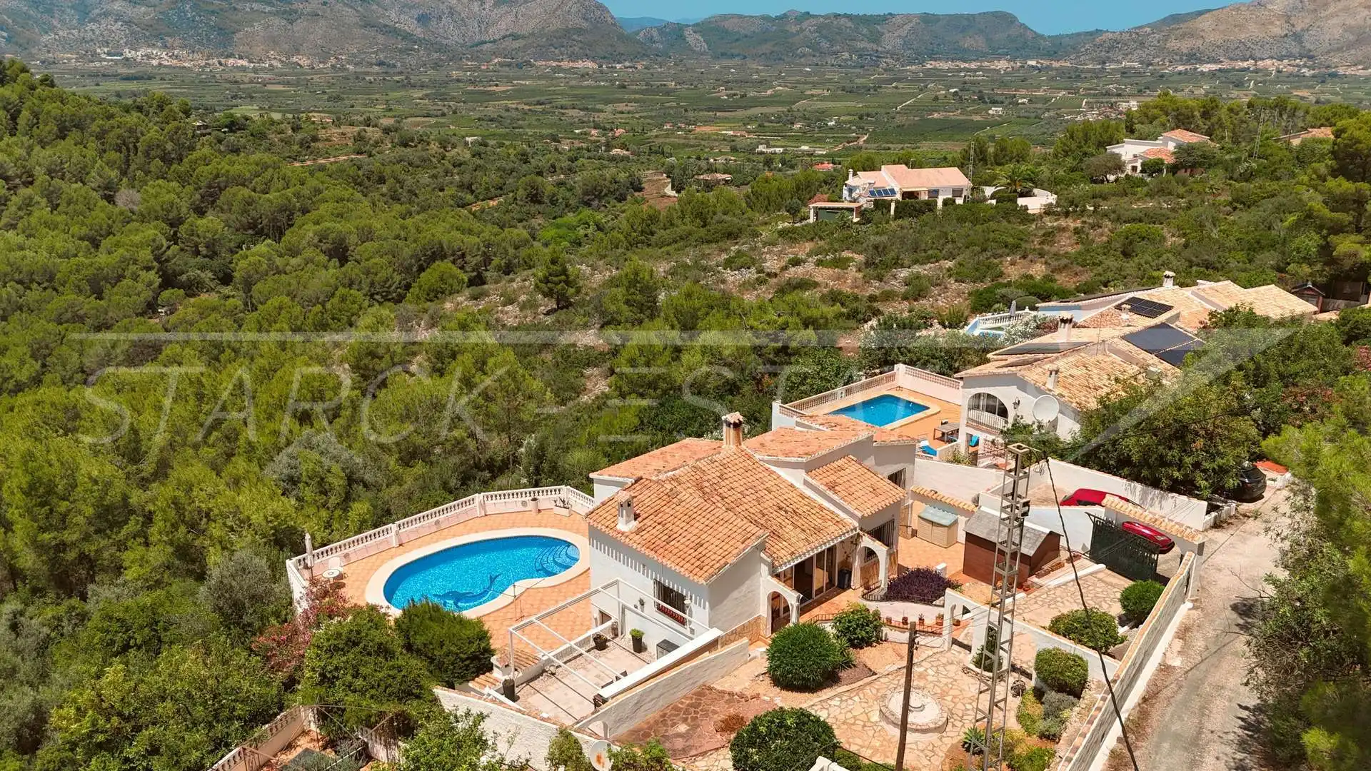 Vista exterior de Casa o xalet en venda en Benidoleig amb Aire condicionat, Jardí privat i Piscina