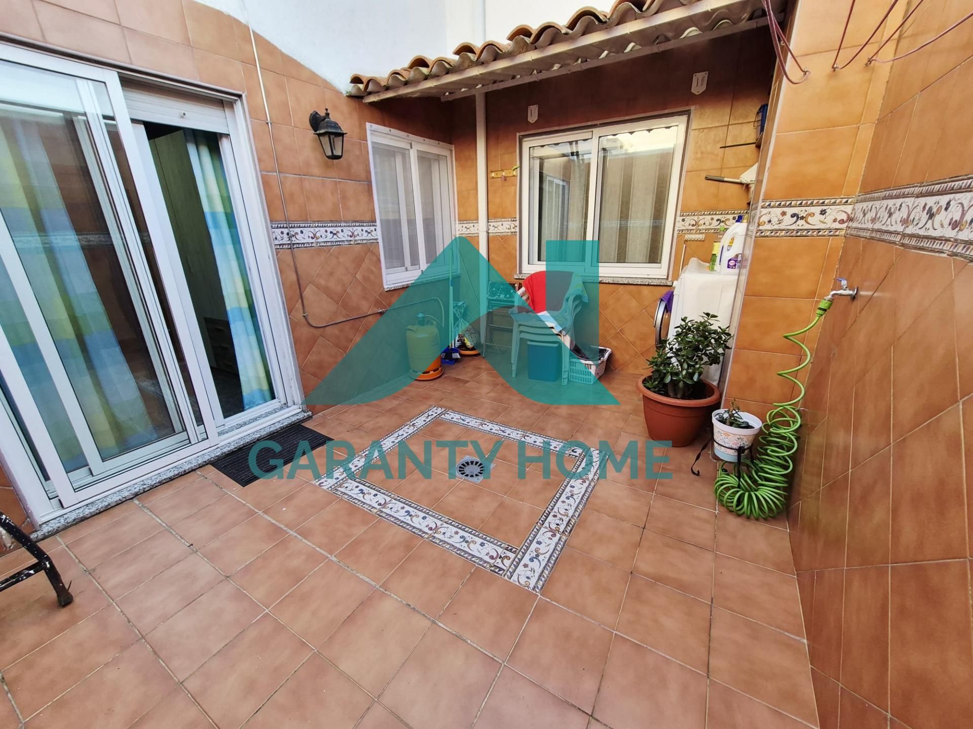 Exterior view of House or chalet for sale in Cáceres Capital  with Air Conditioner