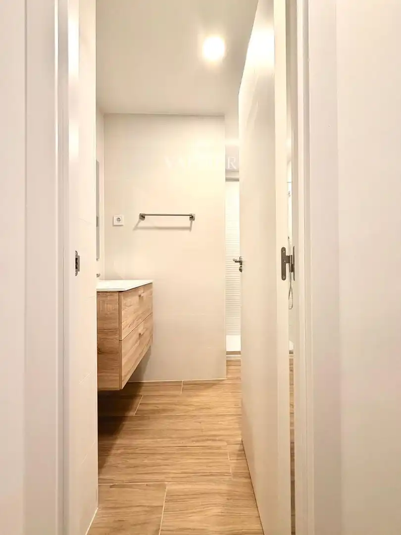 Bathroom of Flat for rent in Madrid  with Terrace