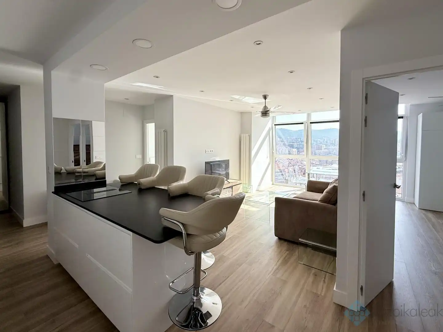 Living room of Flat for rent in Bilbao   with Heating and Furnished