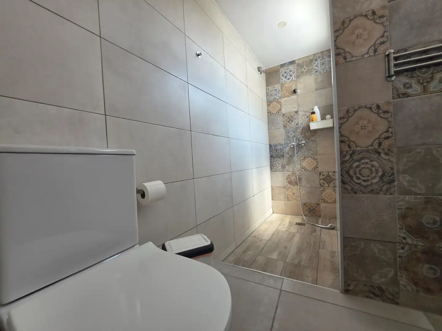 Baño de Casa adosada en venta en Badalona con Aire acondicionado, Calefacción y Terraza
