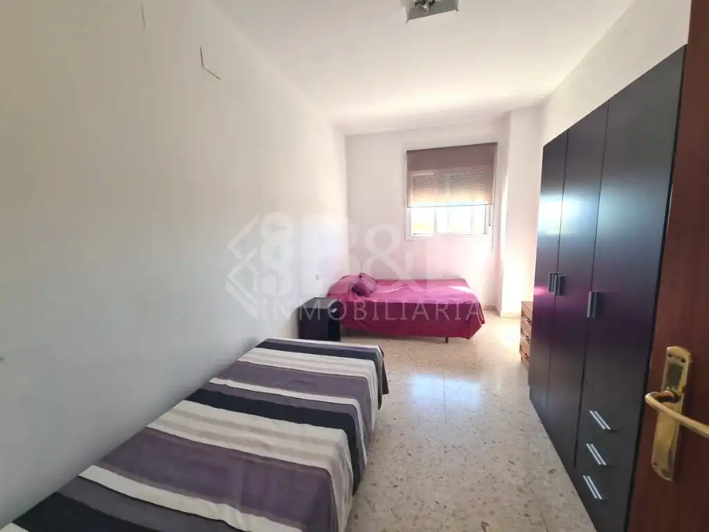 Schlafzimmer von Wohnung zur Miete in Huelva