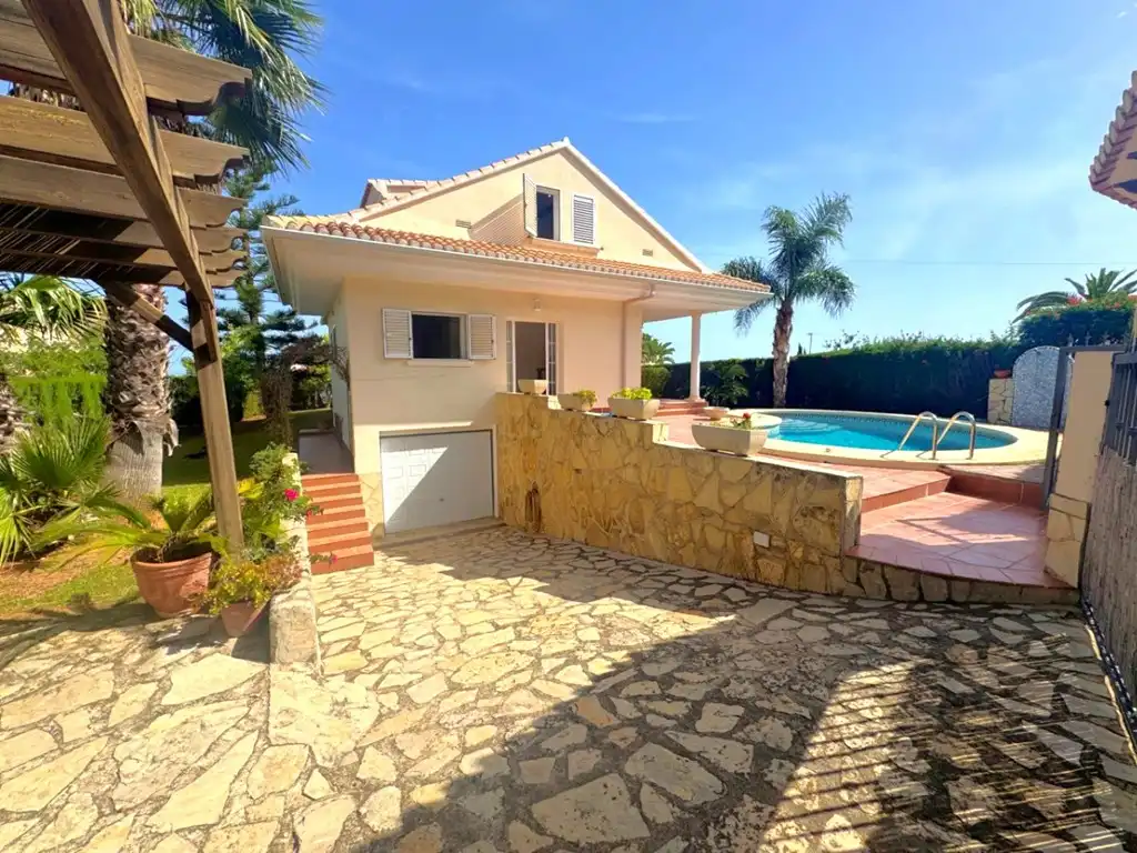 Exterior view of Houses for sale in Dénia  with Air Conditioner, Private garden and Terrace