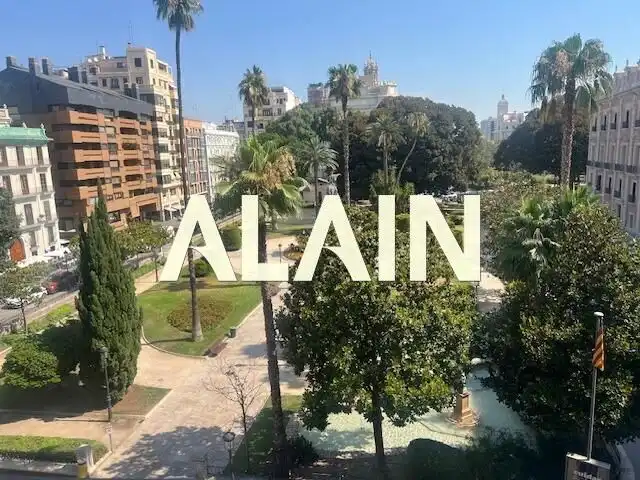 Piso con terraza en venta en de Alfonso 'El Magnánimo'