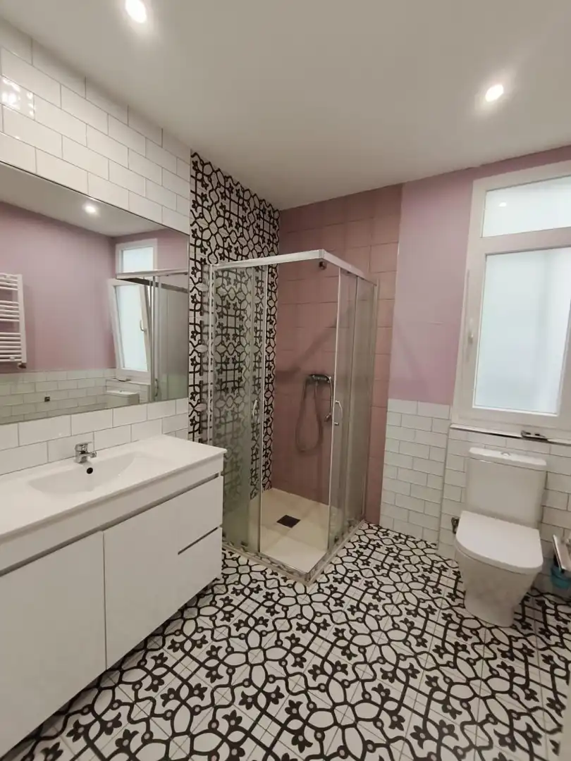 Bathroom of Flat for sale in Valladolid  with Heating and Terrace