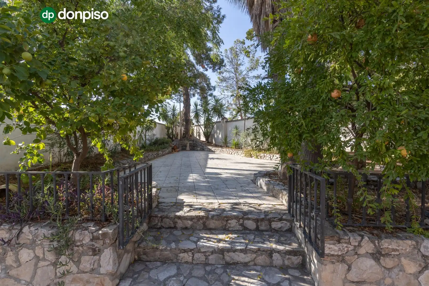 Exterior view of Houses for sale in Láchar, Granada
