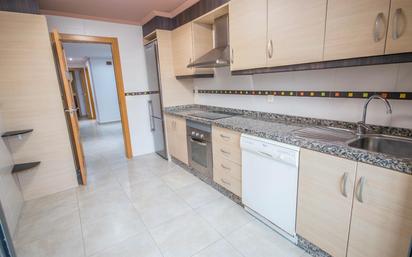 Kitchen of Flat for sale in Elda  with Air Conditioner and Balcony