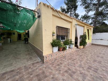 Vista exterior de Casa o xalet en venda en Pedralba amb Aire condicionat, Calefacció i Jardí privat