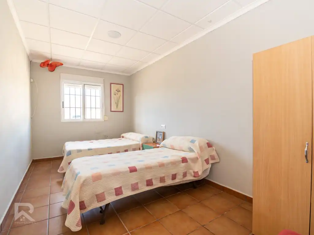 Habitación de Casa o chalet en venta en Llutxent