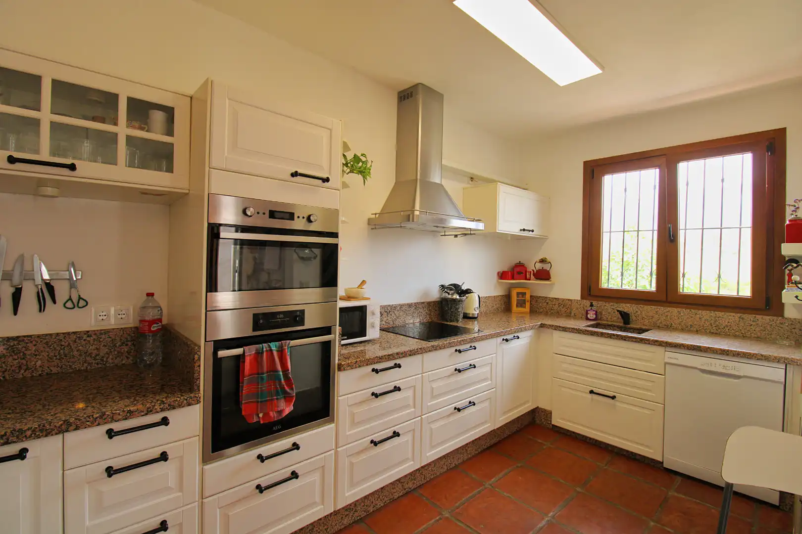 Cocina de Finca rústica en venta en Mijas con Aire acondicionado, Calefacción y Jardín privado