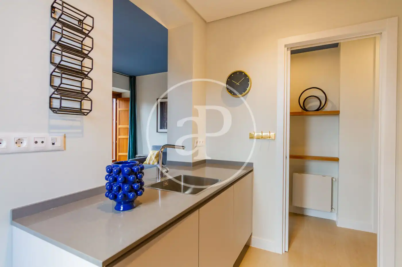 Flat for rent in C. de San Bernardo, Universidad - Malasaña
