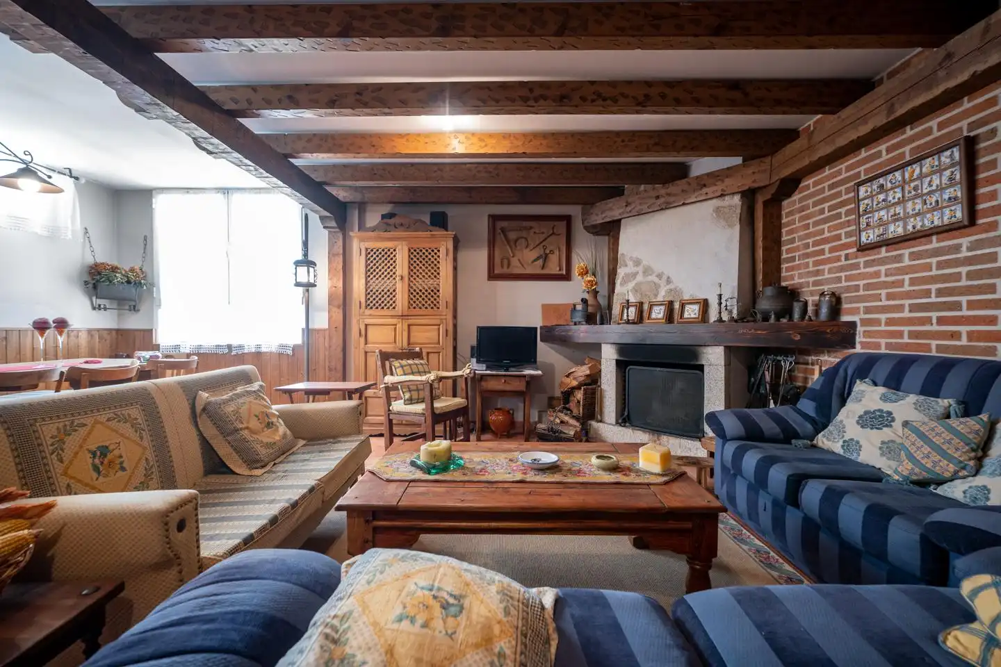 Sala d'estar de Casa o xalet en venda en Ávila amb Calefacció, Jardí privat i Terrassa