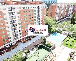 Vista exterior de Àtic en venda en  Madrid Capital amb Calefacció, Terrassa i Traster