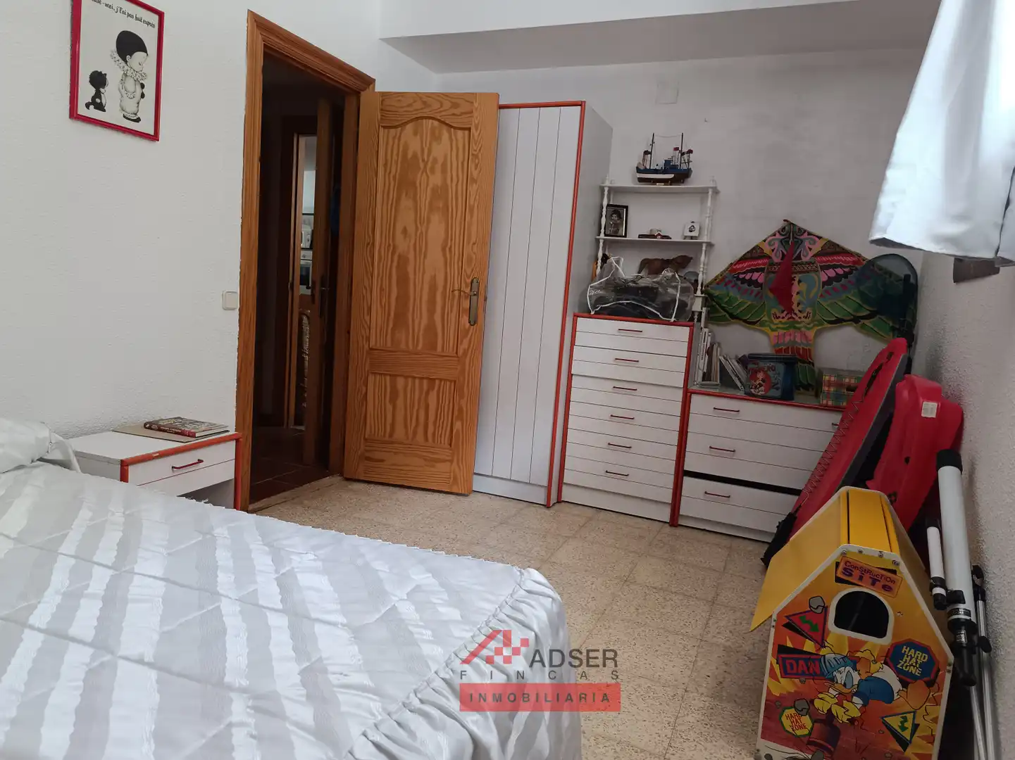 Habitación de Casa o chalet en venta en Albelda de Iregua con Jardín privado, Terraza y Trastero