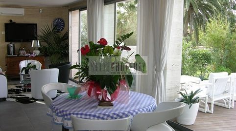Casa al canal en gran parcela se vende en la Costa Brava, marina Empuriabrava, imatge 3