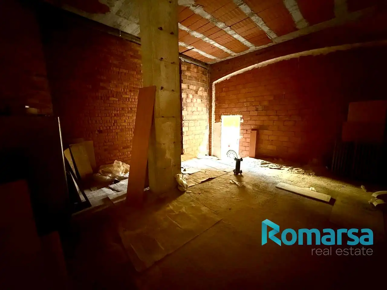 Local comercial en venta en Calle Capitán Peñas, imagen 6
