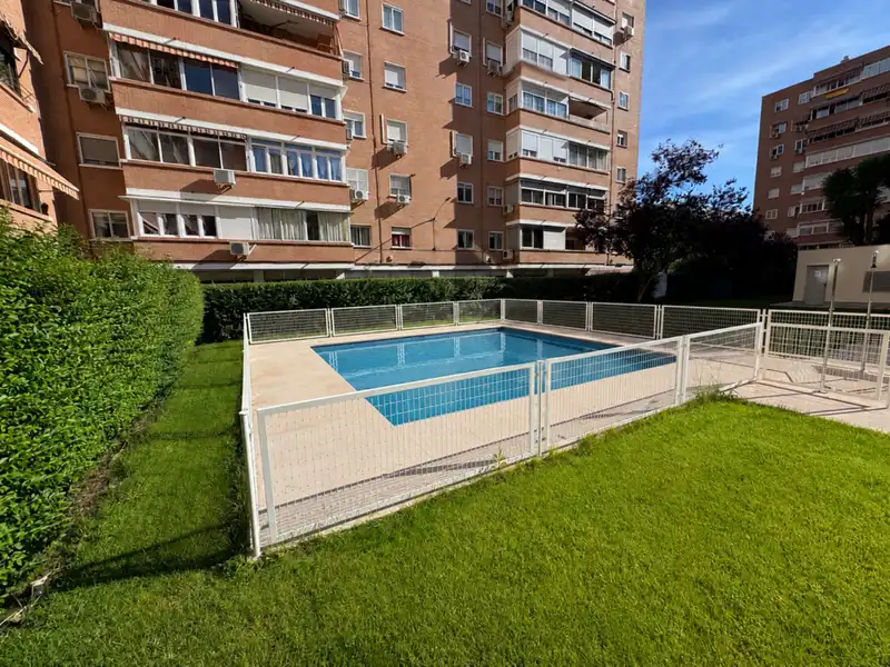 Swimming pool of Flat for sale in Torrejón de Ardoz  with Heating, Terrace and Swimming Pool