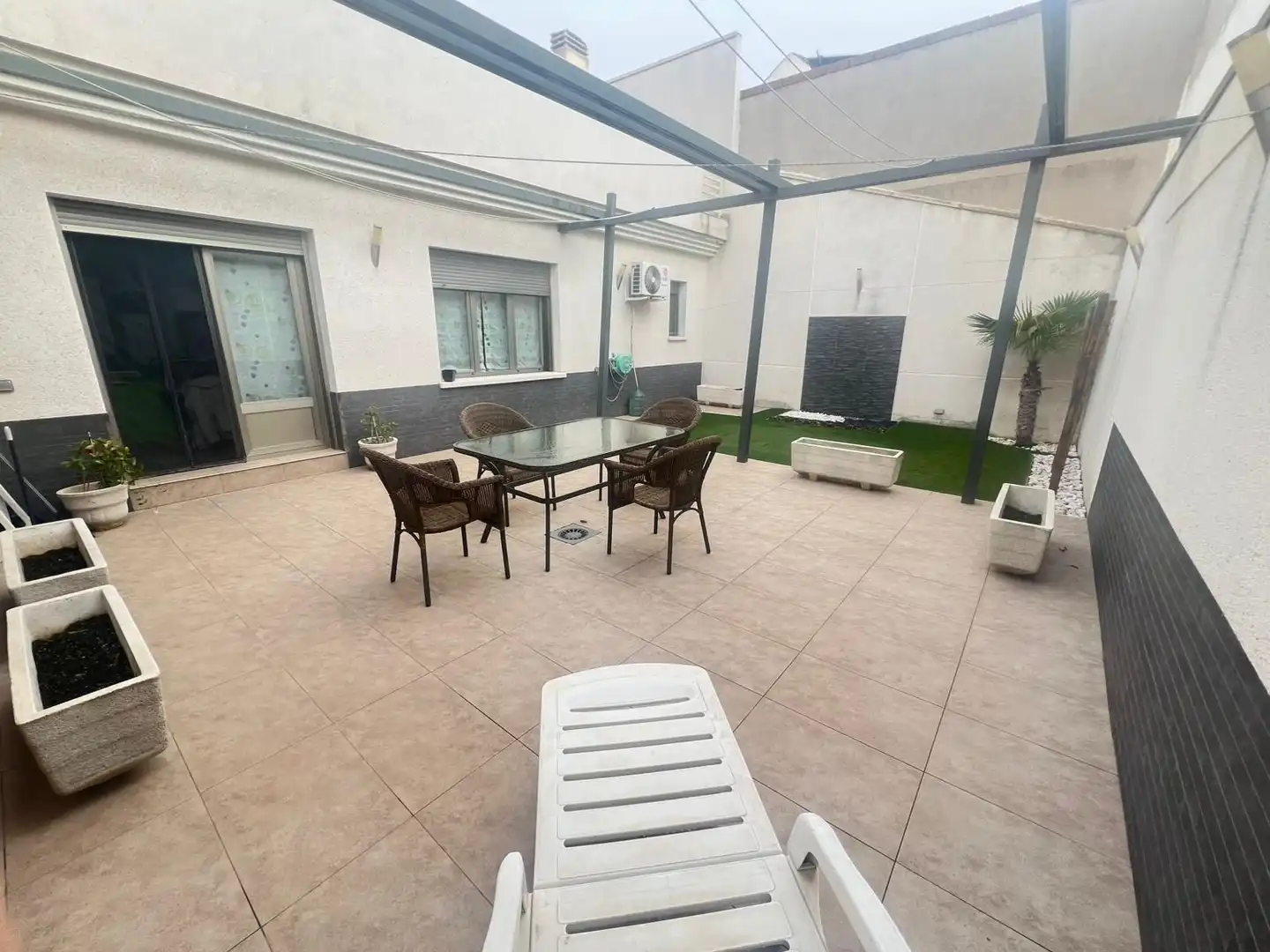 Reihenhaus mit Garten zum Verkauf in Calle avenida europa