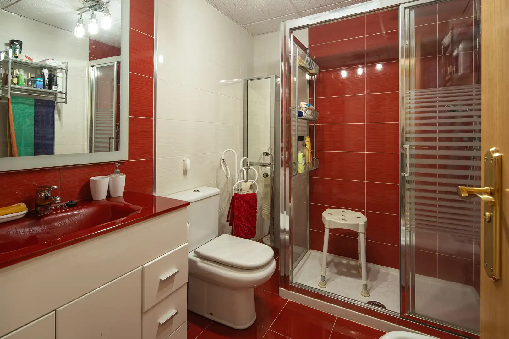 Baño de Piso en venta en Güéjar Sierra con Calefacción, Terraza y Trastero