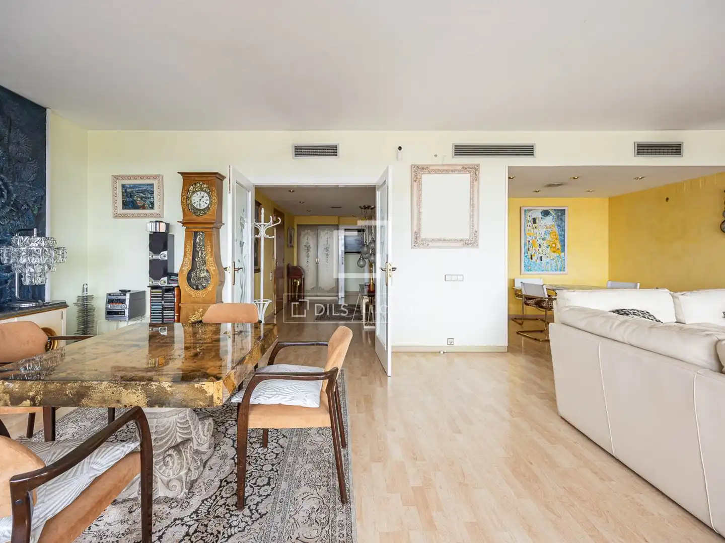 Dining room of Flat for rent in Barcelona  with Air Conditioner, Heating and Furnished