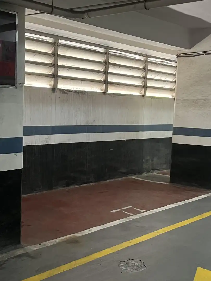 Aparcamiento en venta en SAN VICENTE 8, imagen 2