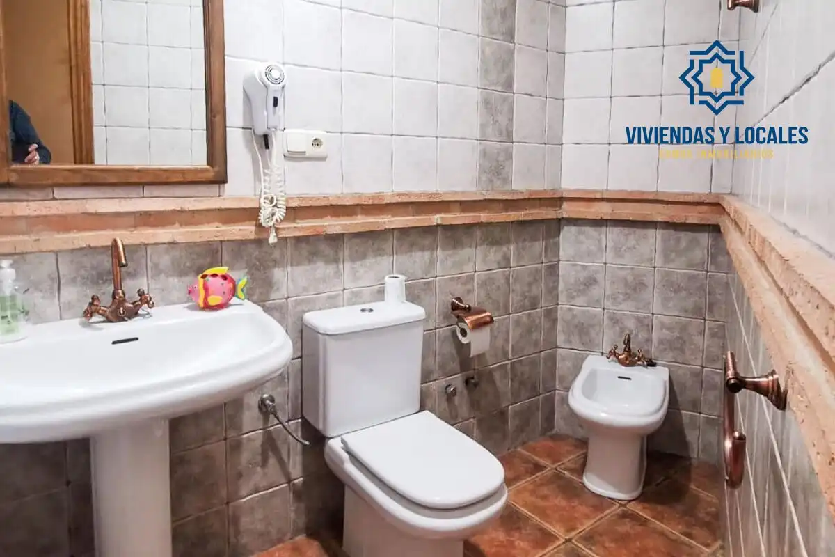 Local comercial en venda a Pinos Genil, imagen 34