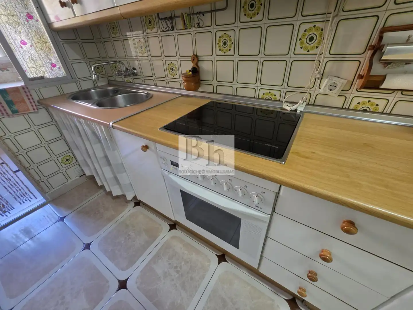 Cocina de Piso de alquiler en Málaga con Amueblado